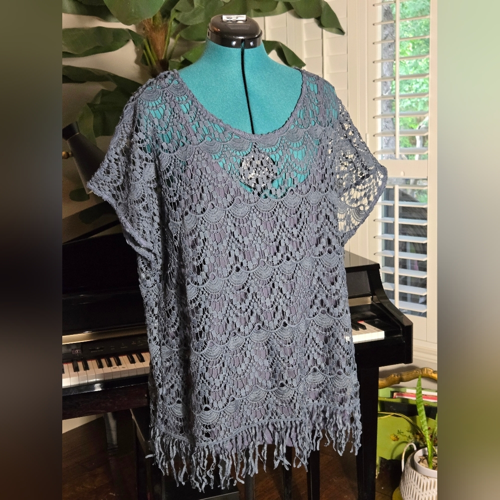 Junarose Bluish / Gray Crochet Fringe Top Size L